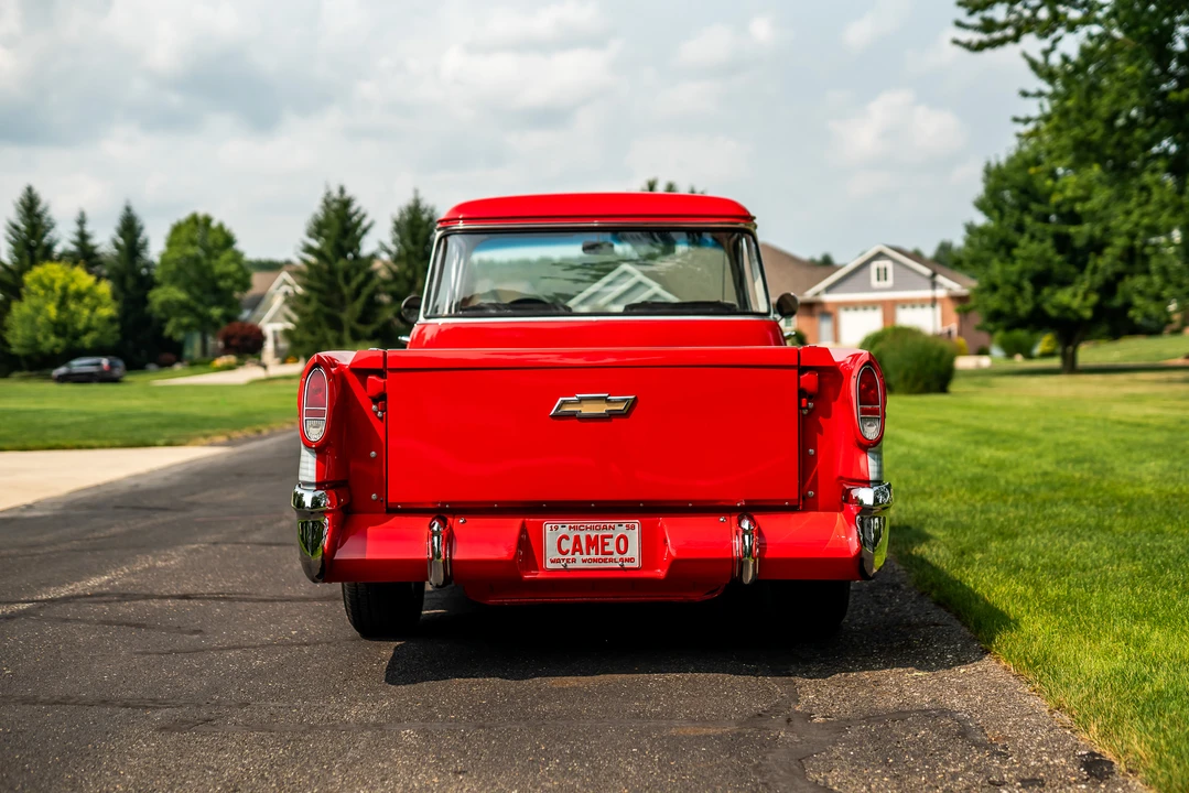 1958 Chevrolet Task Force - Image 11 of 31