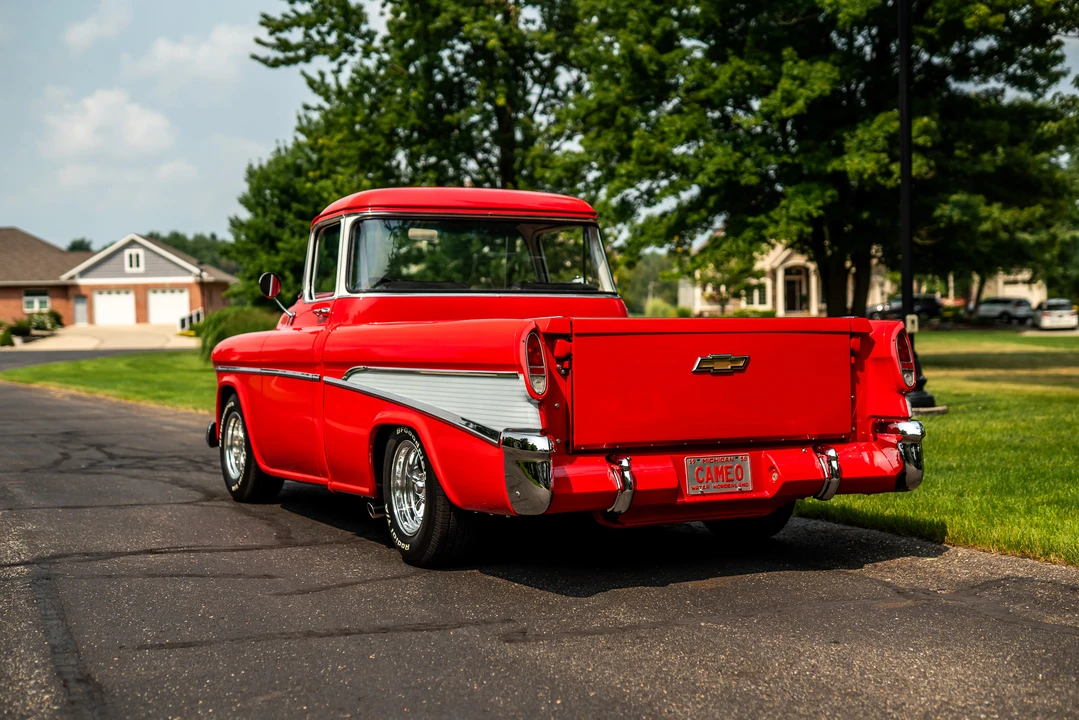 1958 Chevrolet Task Force - Image 10 of 31