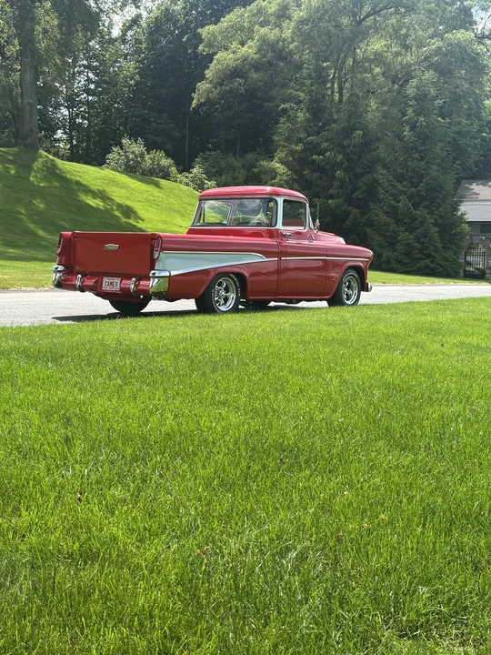 1958 Chevrolet Task Force - Image 15 of 31