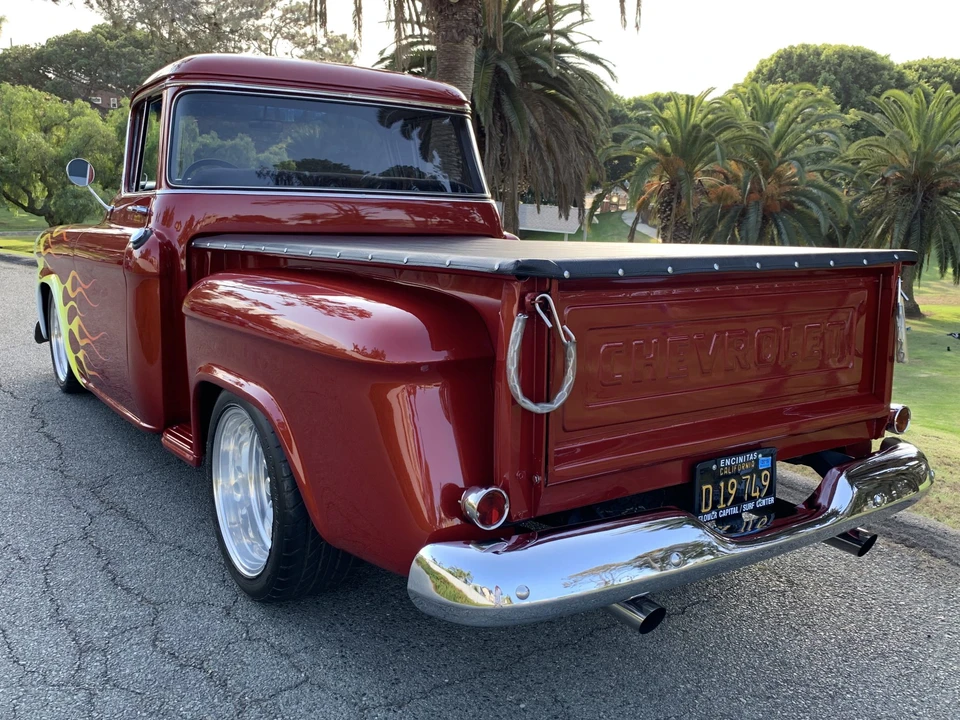 1958 Chevrolet Task Force - Image 8 of 31