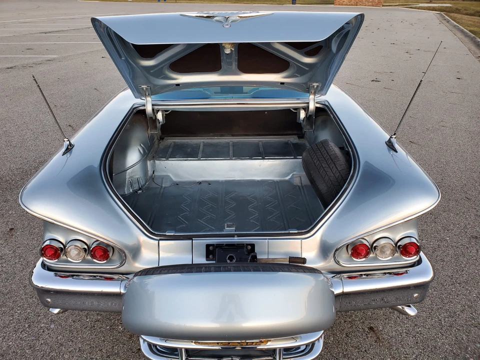 1958 Chevrolet Impala 1st Gen - Image 23 of 31