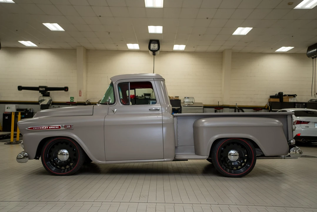 1959 Chevrolet Task Force - Image 12 of 31