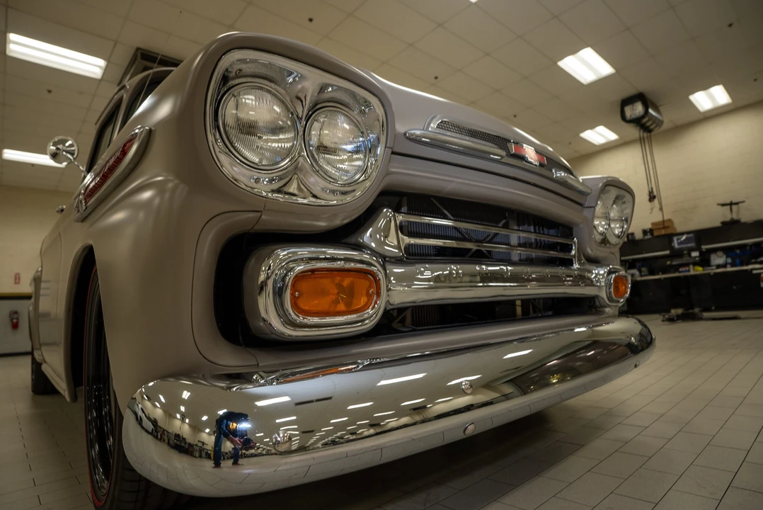 1959 Chevrolet Task Force - Image 13 of 31