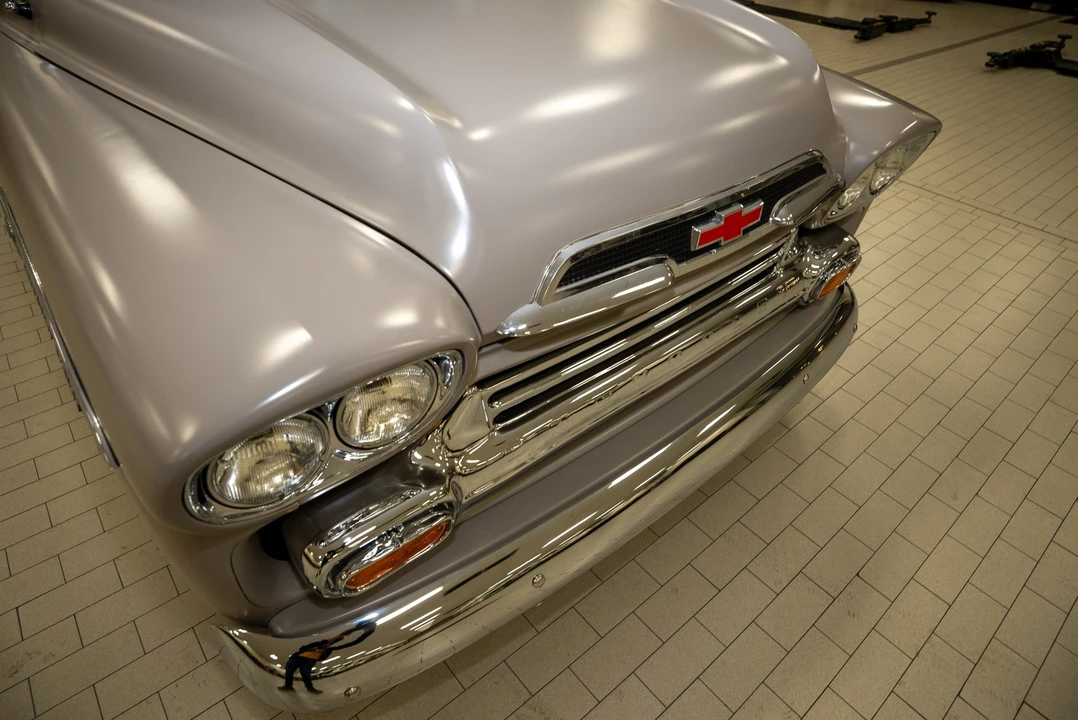 1959 Chevrolet Task Force - Image 23 of 31