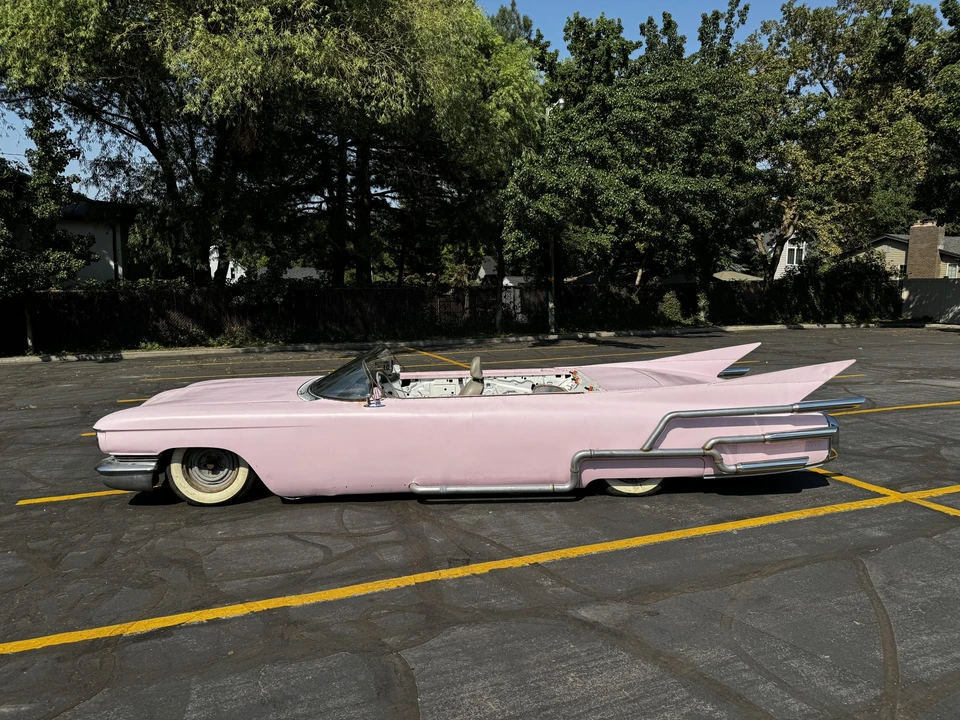 1960 Cadillac Series 62 5th Gen - Image 3 of 31