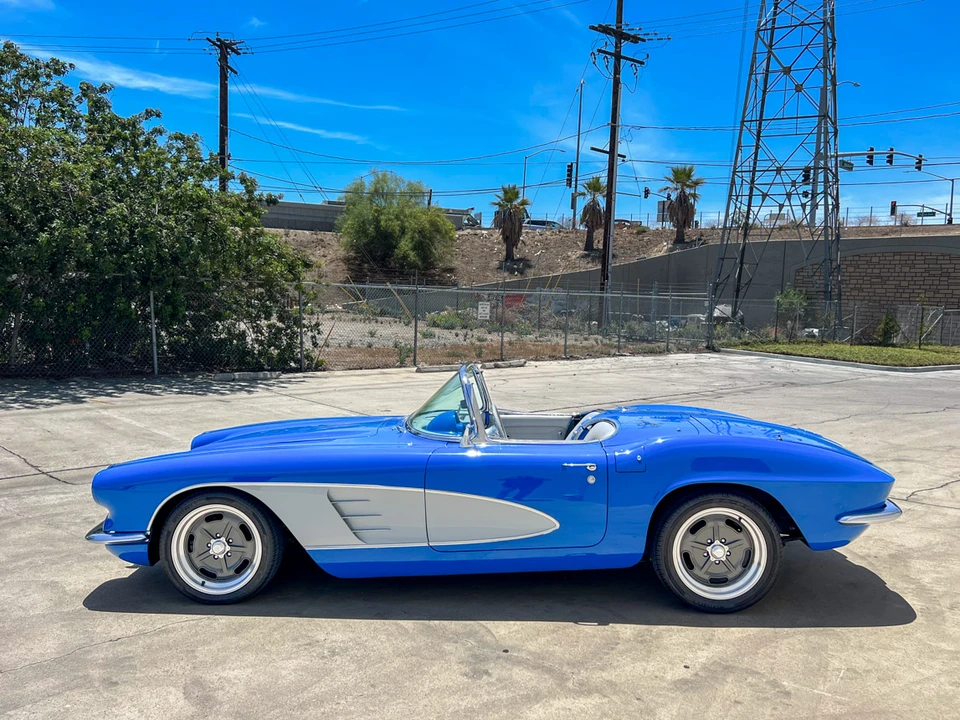 1961 Chevrolet Corvette C1 - Image 3 of 31