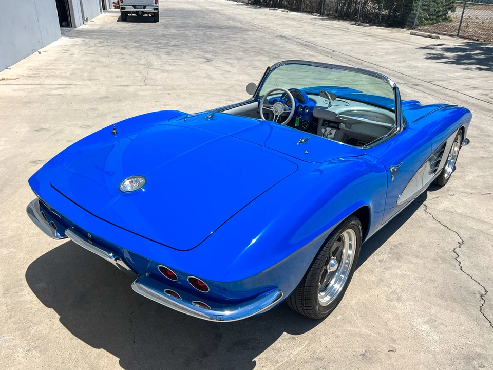 1961 Chevrolet Corvette C1 - Image 8 of 31