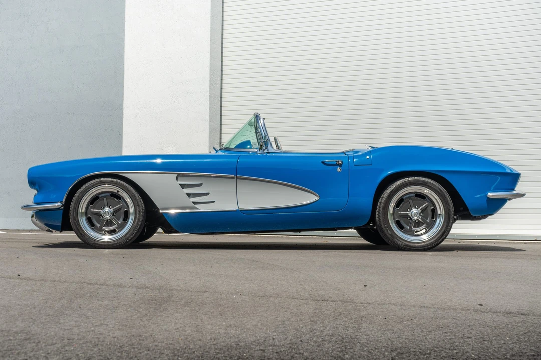 1961 Chevrolet Corvette C1 - Image 16 of 31