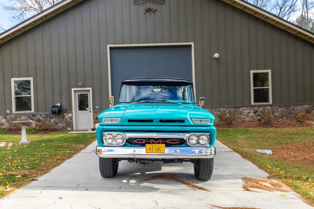 1961 GMC Suburban 5th Gen - Image 29 of 31