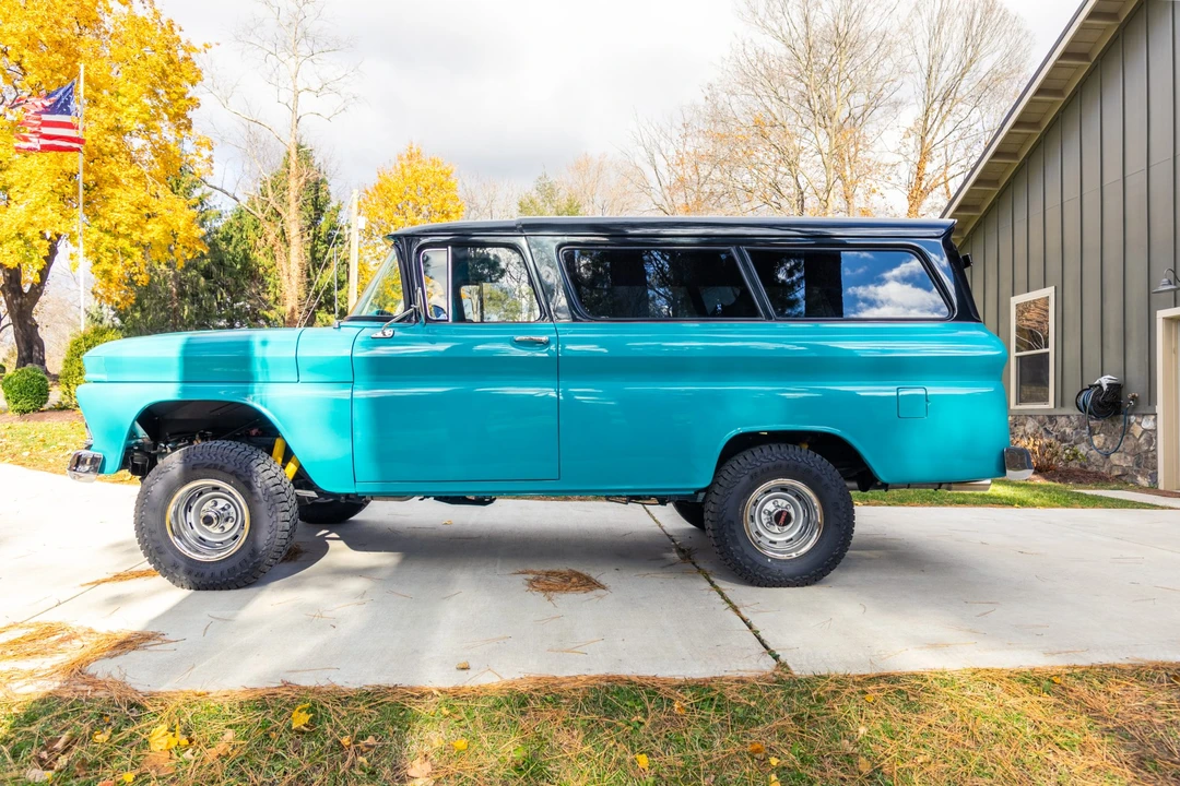 1961 GMC Suburban 5th Gen - Image 8 of 31