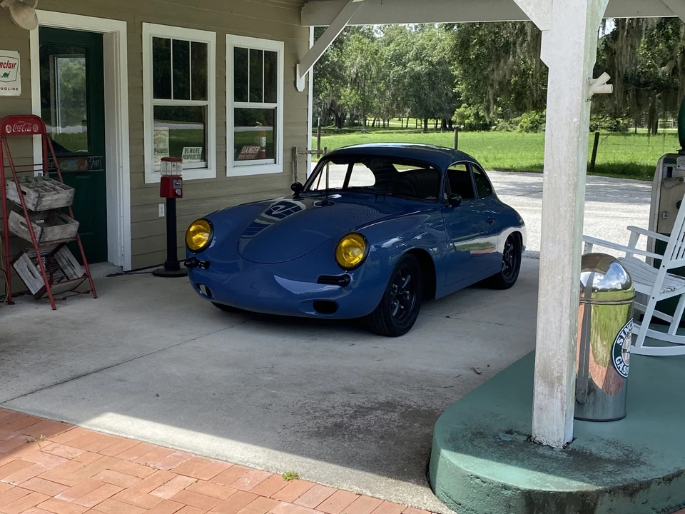 1961 Porsche 356 B - Image 8 of 31