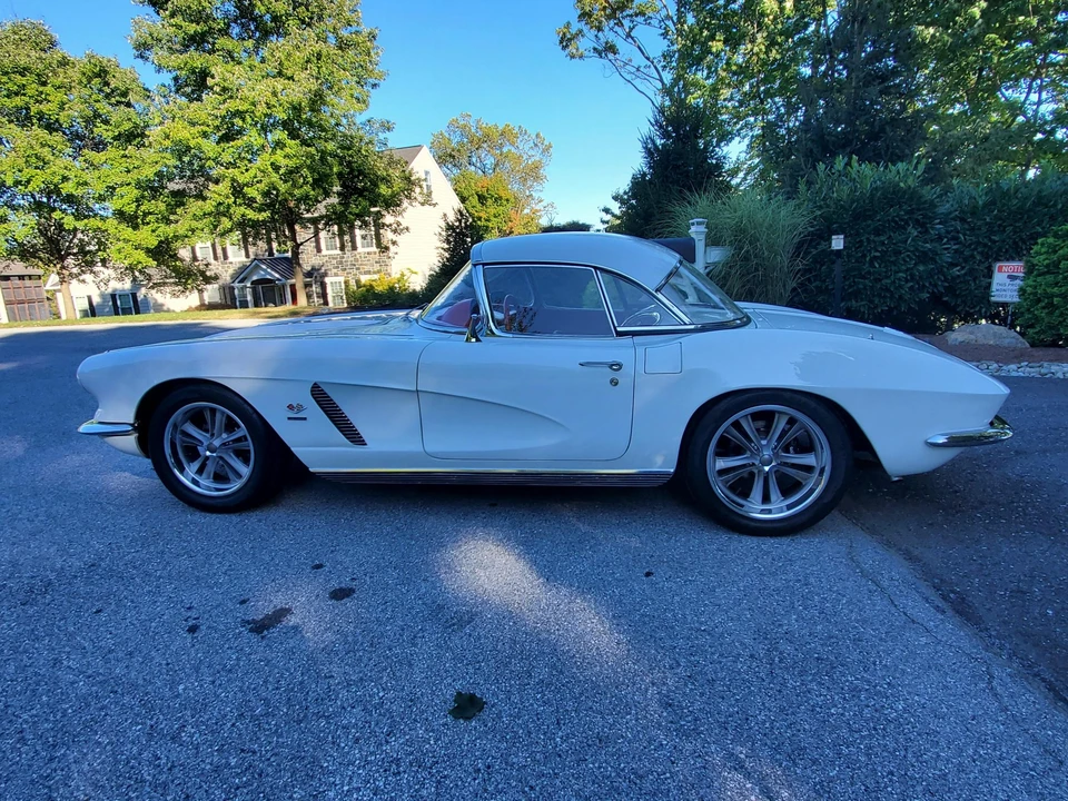 1962 Chevrolet Corvette C1 - Image 18 of 31