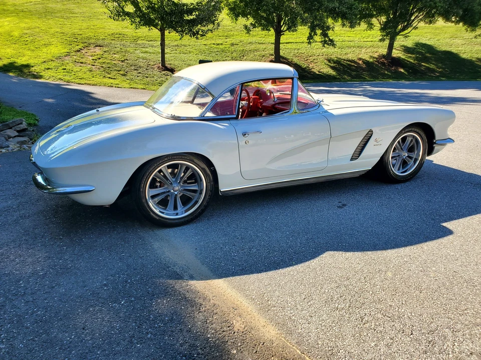 1962 Chevrolet Corvette C1 - Image 13 of 31
