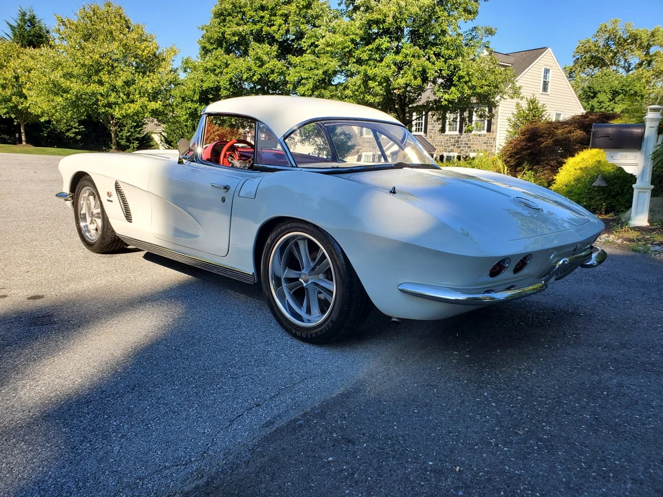 1962 Chevrolet Corvette C1 - Image 16 of 31