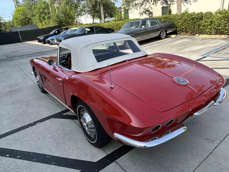 1962 Chevrolet Corvette C1 - Image 14 of 31
