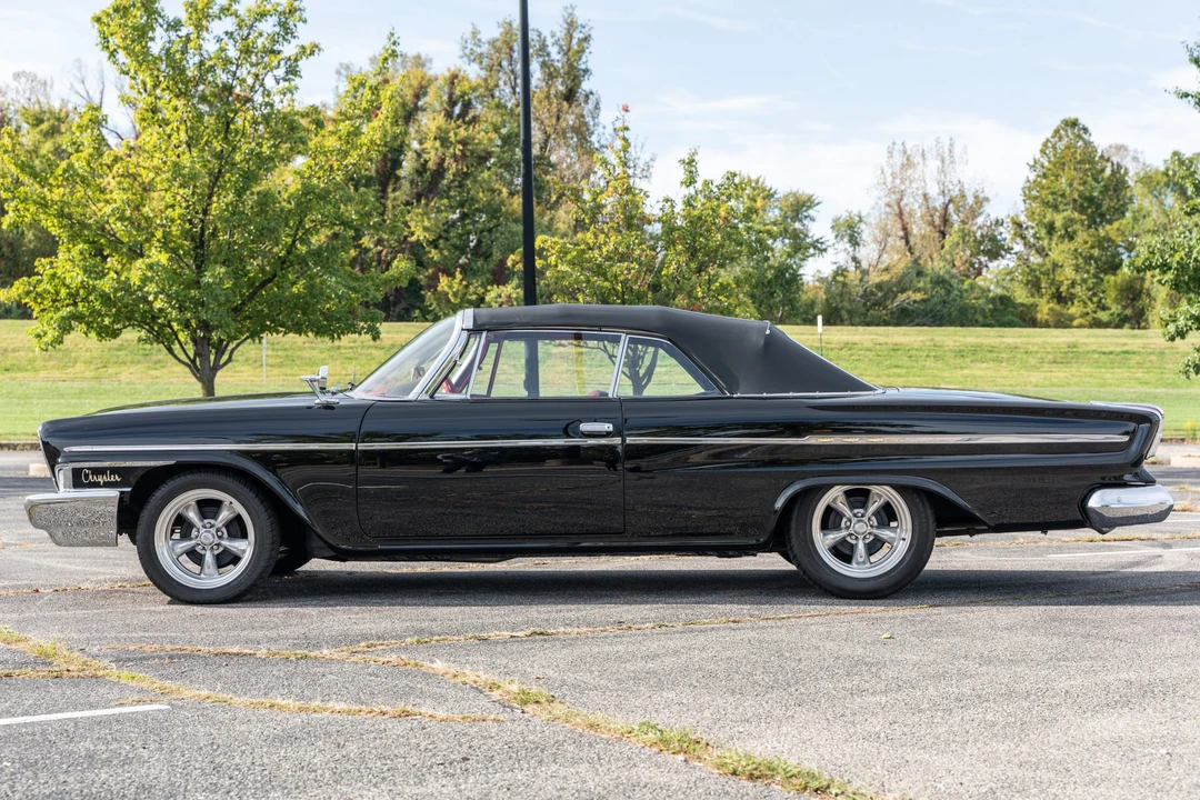 1962 Chrysler Newport - Image 11 of 31