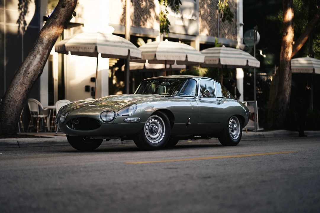 1962 Jaguar E-Type Series 1 - Image 2 of 31