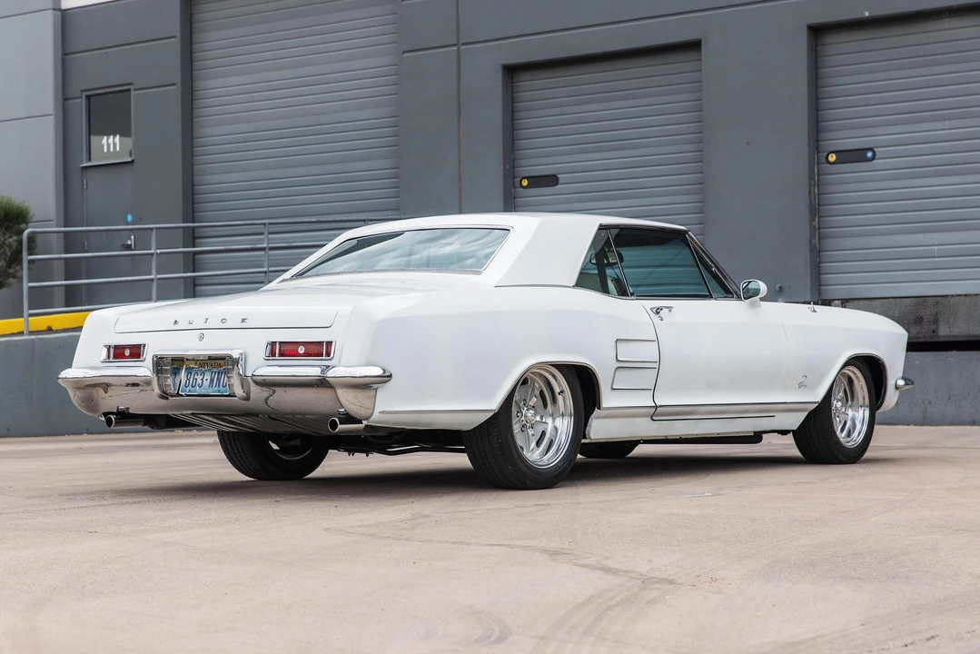 1963 Buick Riviera 1st Gen - Image 7 of 31