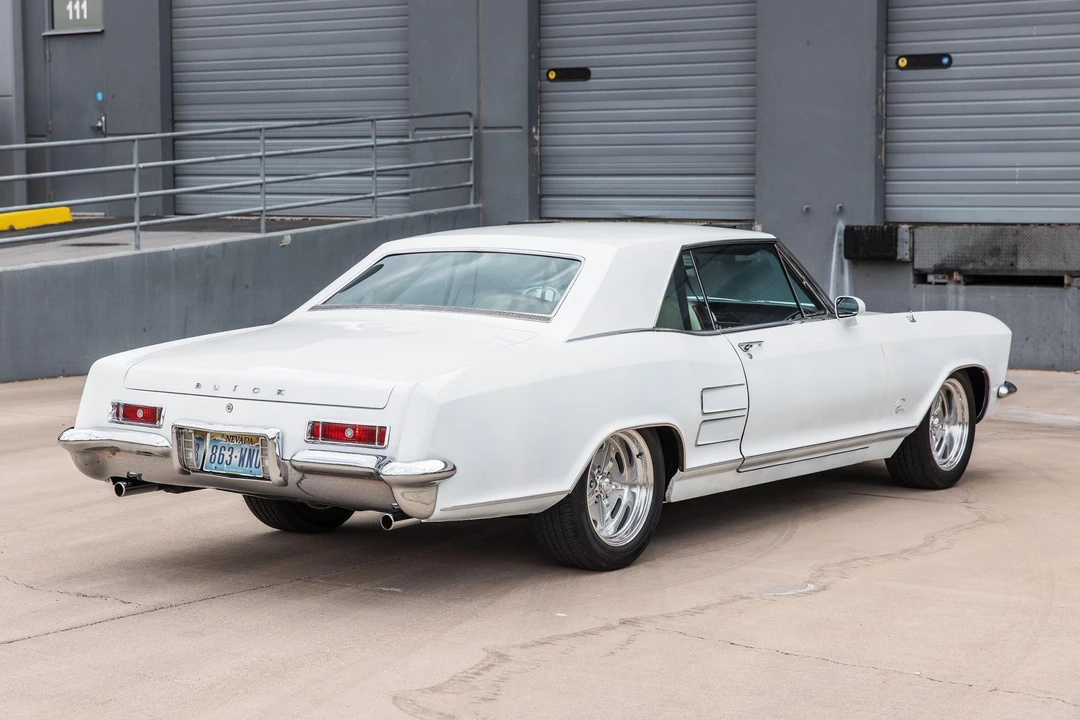 1963 Buick Riviera 1st Gen - Image 15 of 31