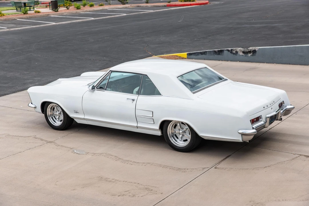 1963 Buick Riviera 1st Gen - Image 20 of 31