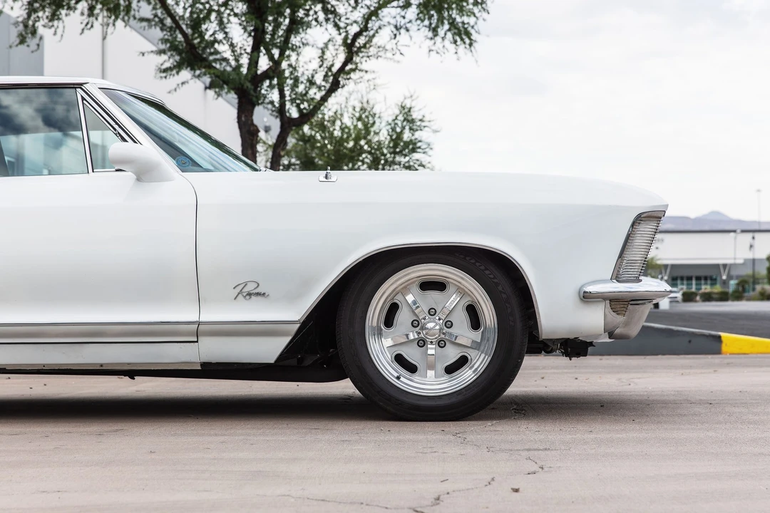 1963 Buick Riviera 1st Gen - Image 28 of 31