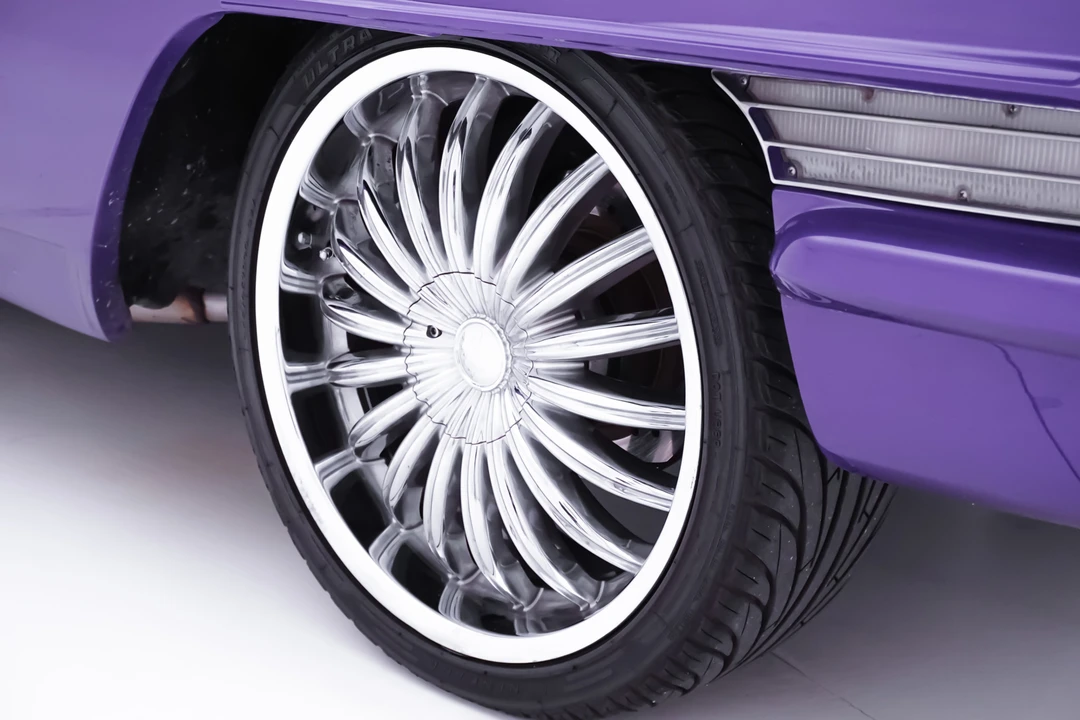 1963 Cadillac Series 62 6th Gen - Image 16 of 31