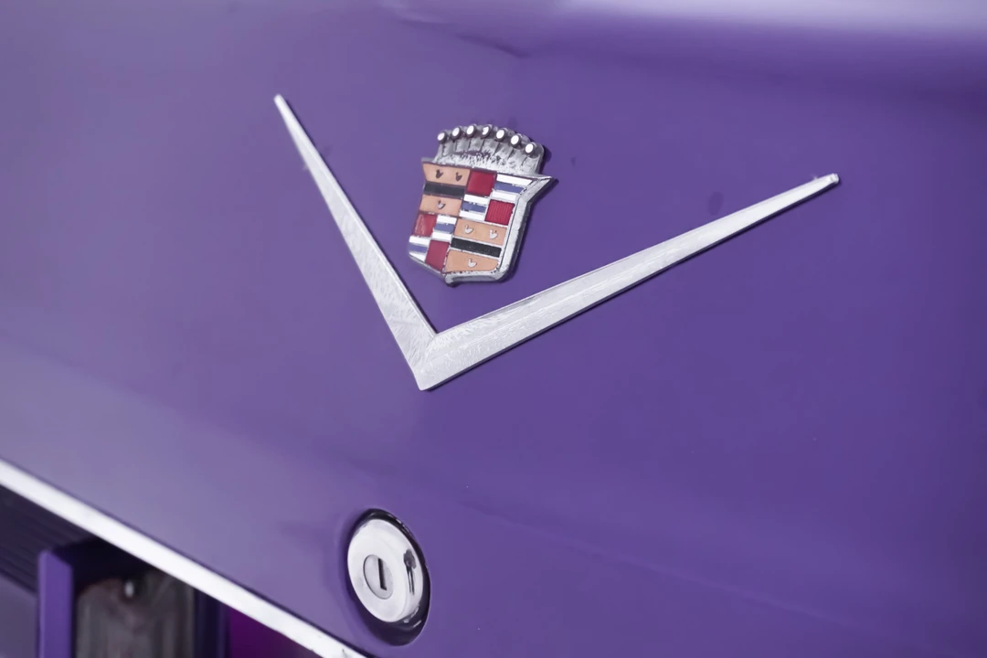 1963 Cadillac Series 62 6th Gen - Image 17 of 31