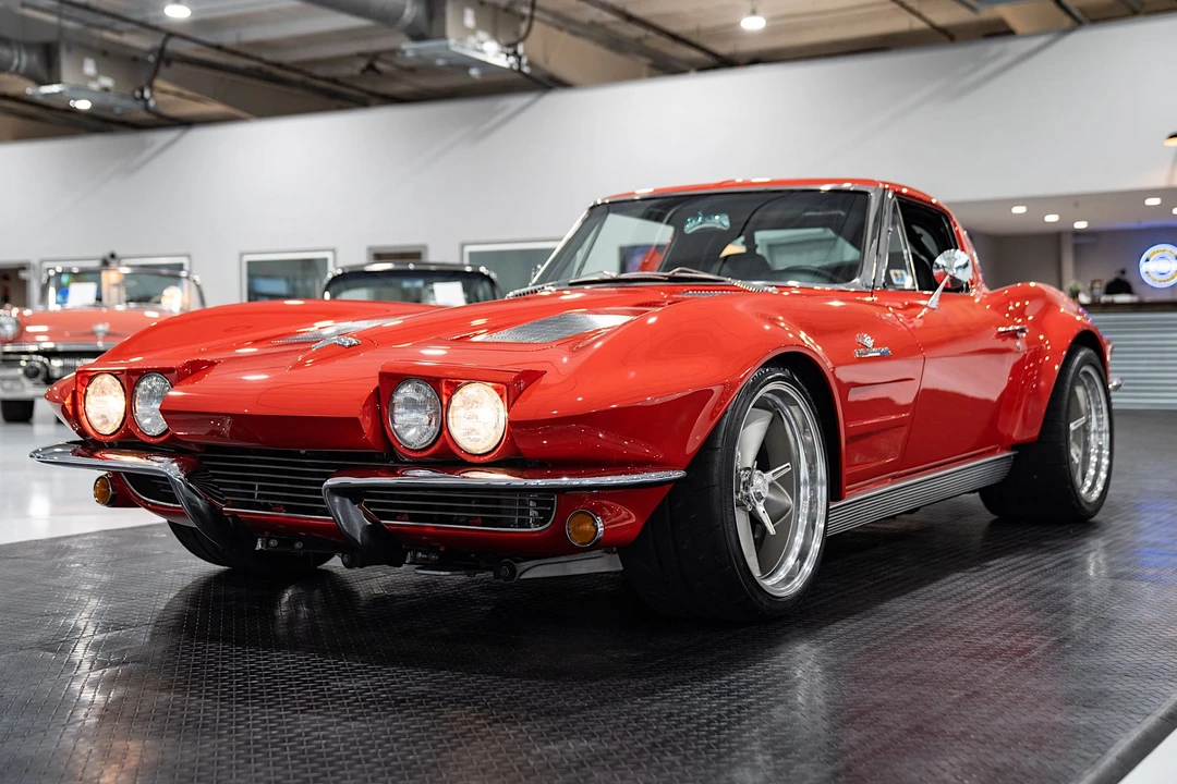 1963 Chevrolet Corvette C2 - Image 24 of 31