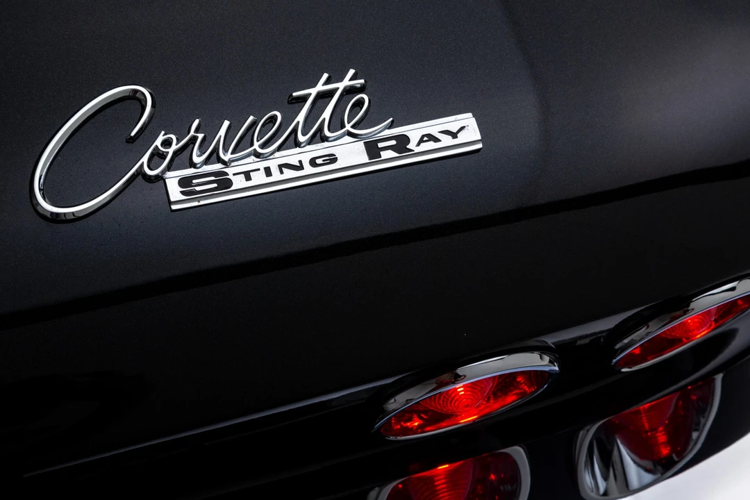 1963 Chevrolet Corvette C2 - Image 30 of 31