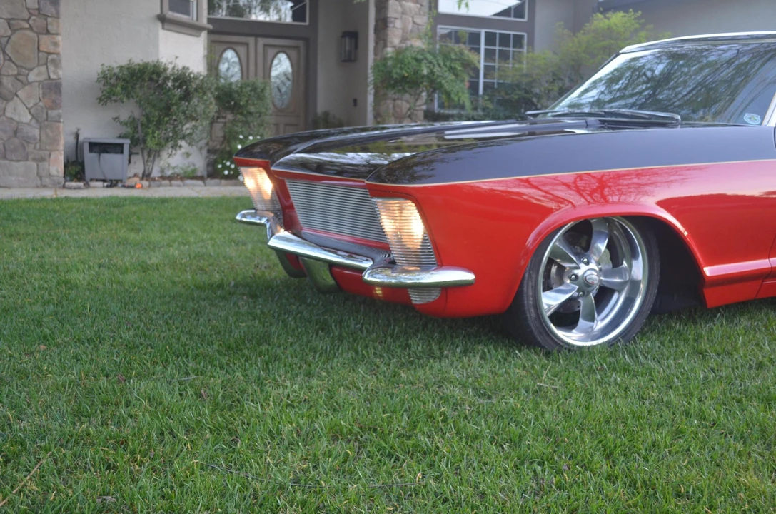 1964 Buick Riviera 1st Gen - Image 25 of 31