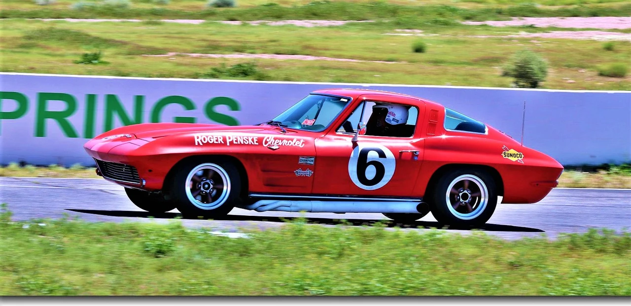 1964 Chevrolet Corvette C2 - Image 12 of 31