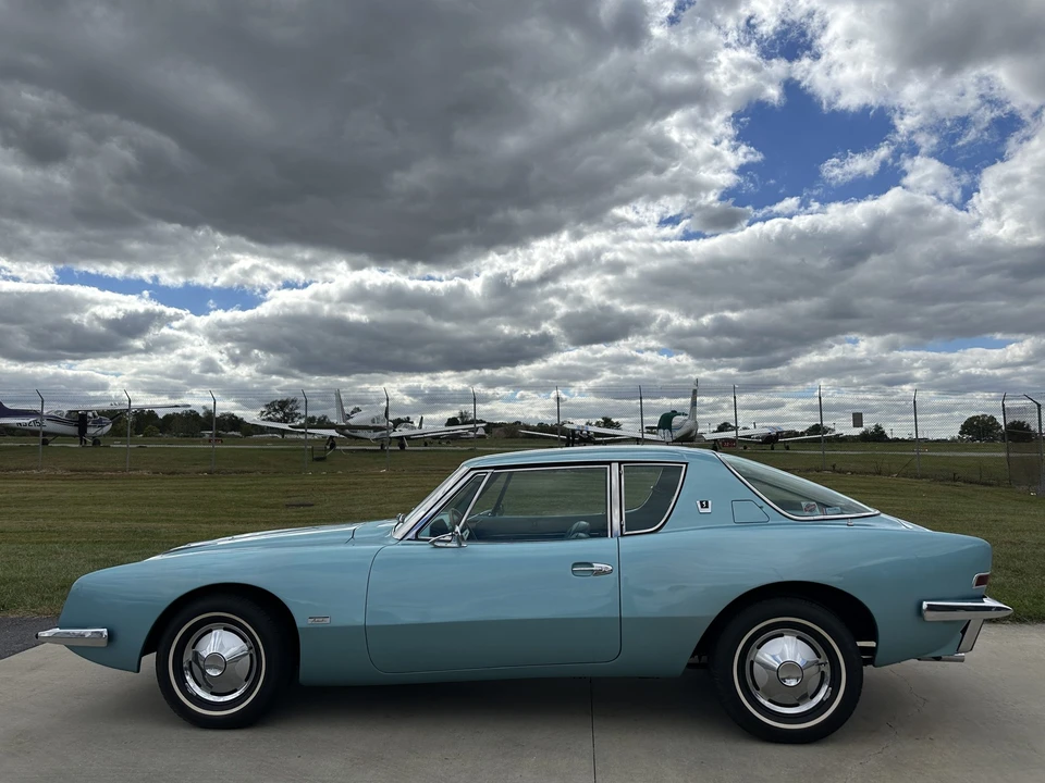 1964 Studebaker Avanti - Image 11 of 31