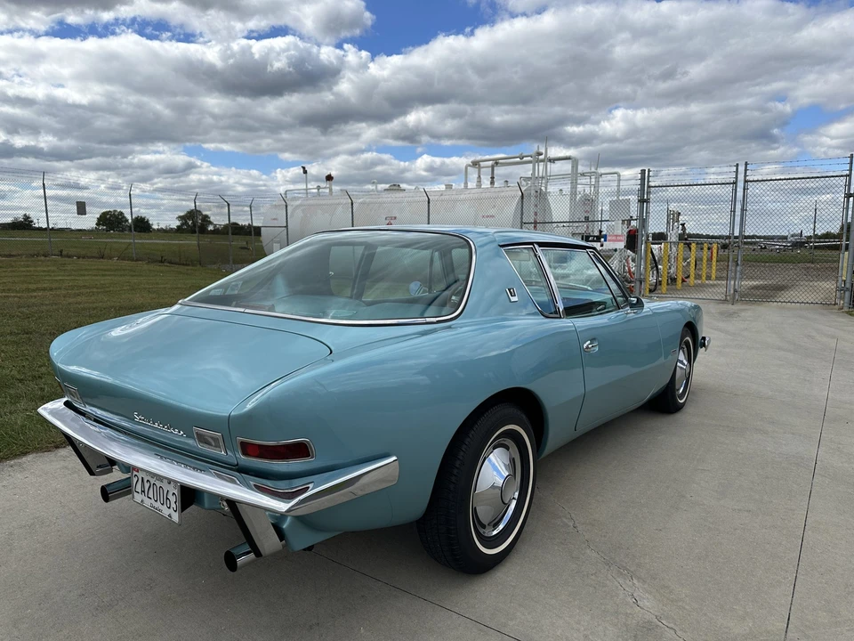 1964 Studebaker Avanti - Image 24 of 31