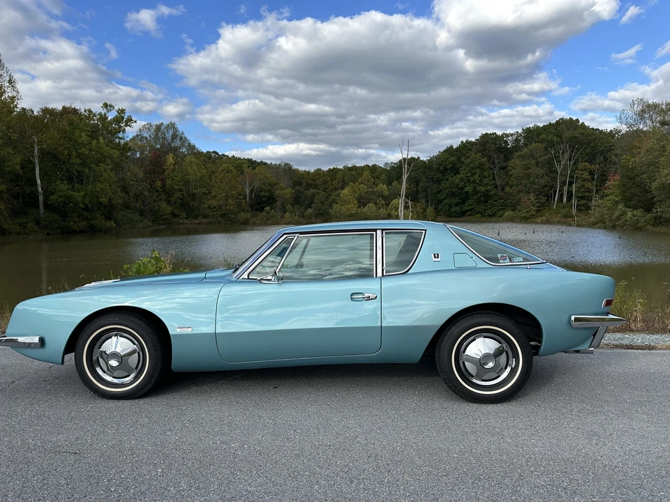 1964 Studebaker Avanti - Image 13 of 31
