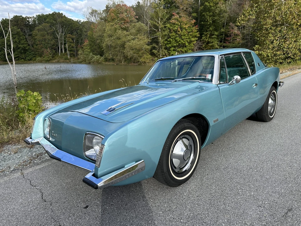 1964 Studebaker Avanti - Image 3 of 31