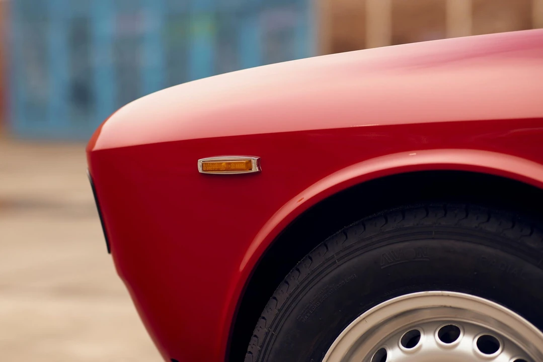 1965 Alfa Romeo Giulia Sprint GT - Image 28 of 31