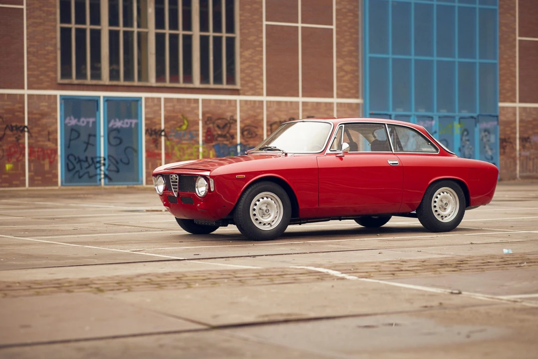 1965 Alfa Romeo Giulia Sprint GT - Image 15 of 31