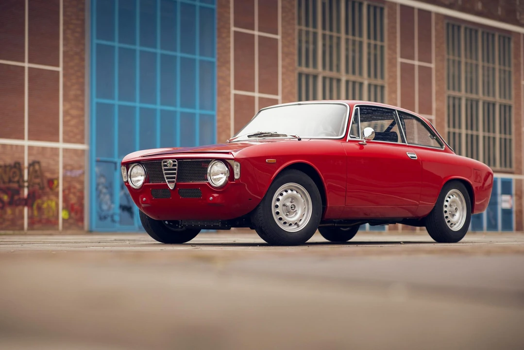 1965 Alfa Romeo Giulia Sprint GT - Image 14 of 31