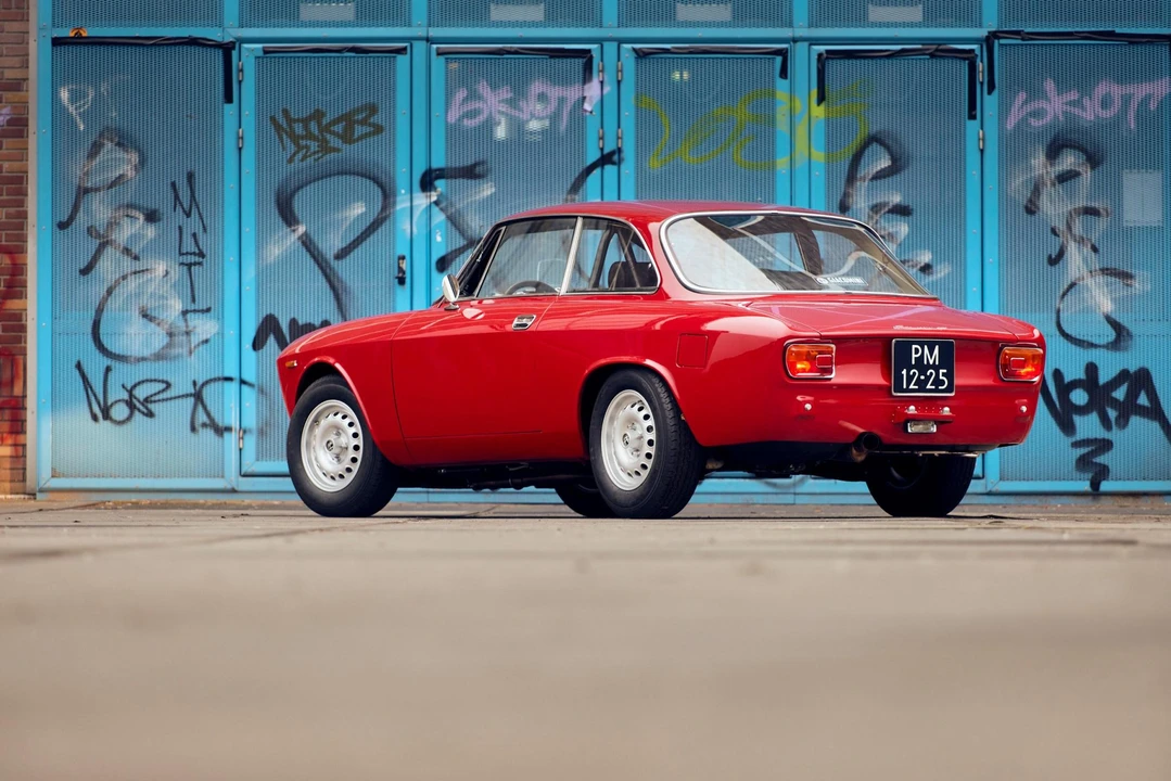 1965 Alfa Romeo Giulia Sprint GT - Image 5 of 31