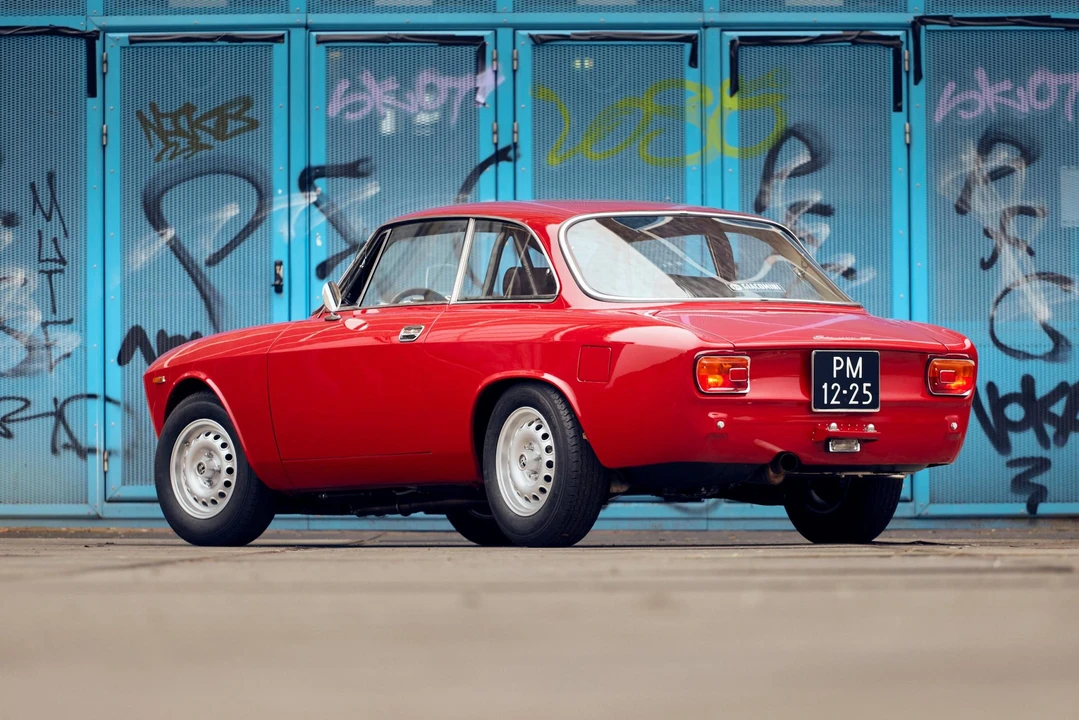 1965 Alfa Romeo Giulia Sprint GT - Image 6 of 31