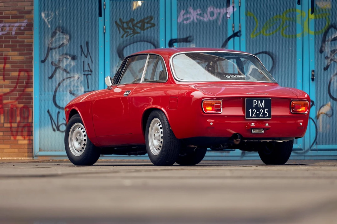 1965 Alfa Romeo Giulia Sprint GT - Image 7 of 31