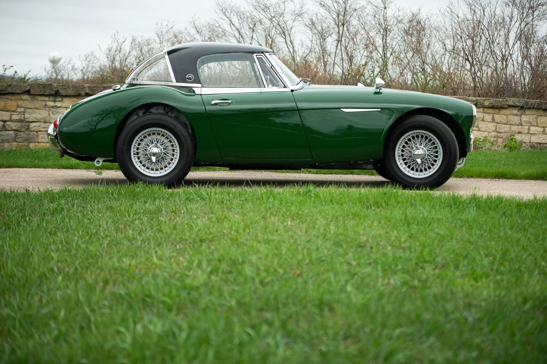 1965 Austin-Healey 3000 Mark III - Image 17 of 31