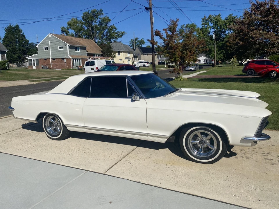 1965 Buick Riviera 1st Gen - Image 13 of 31