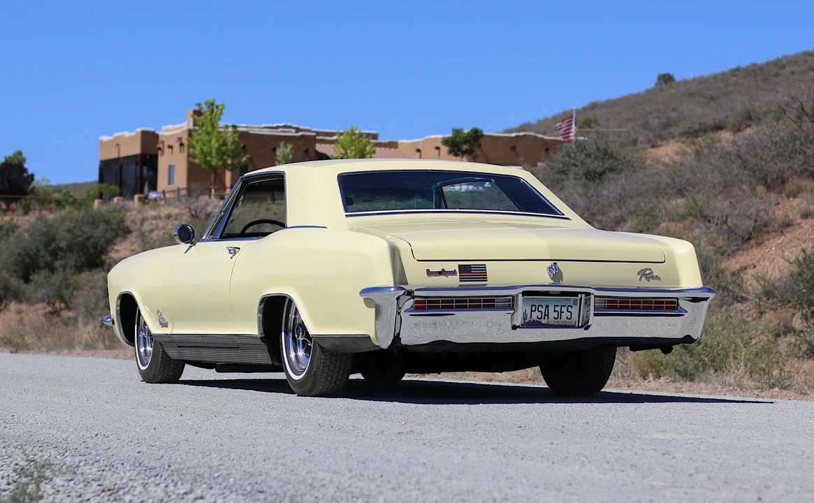 1965 Buick Riviera 1st Gen - Image 12 of 31