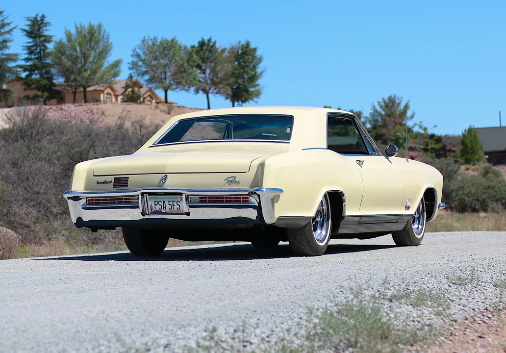 1965 Buick Riviera 1st Gen - Image 13 of 31