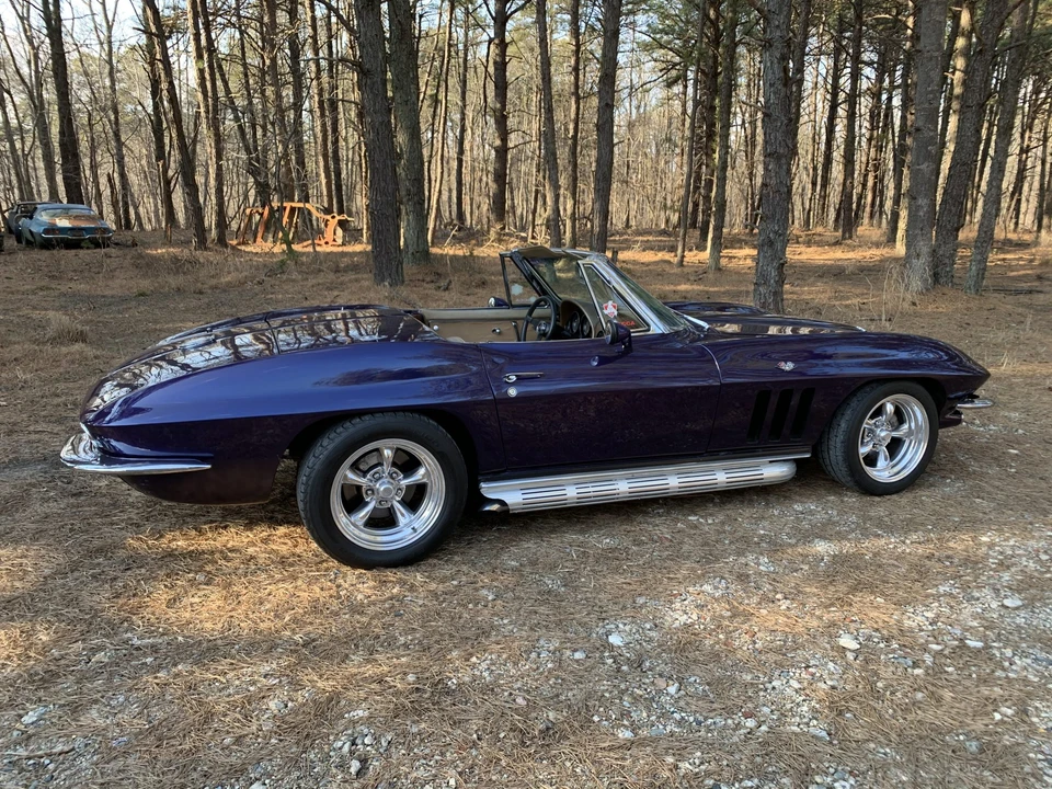 1965 Chevrolet Corvette C2 - Image 20 of 31