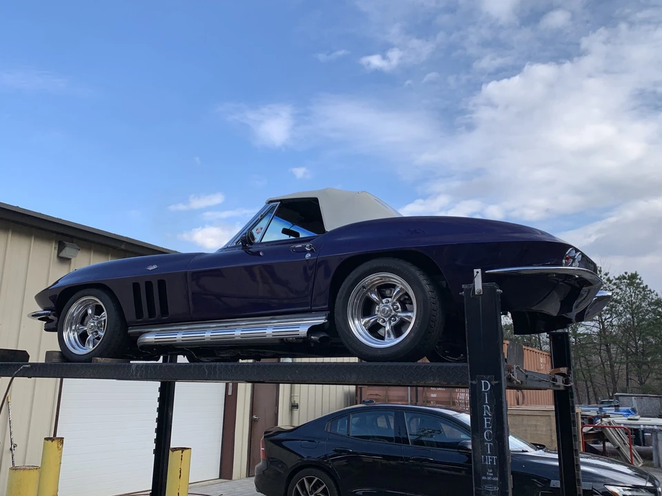 1965 Chevrolet Corvette C2 - Image 28 of 31