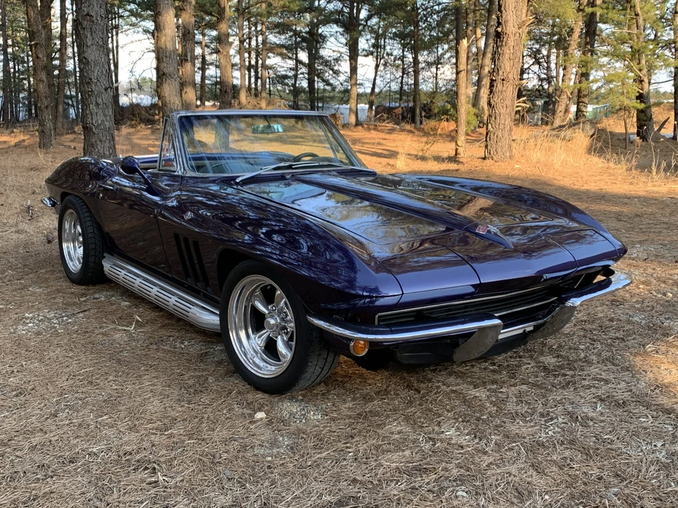 1965 Chevrolet Corvette C2 - Image 3 of 31