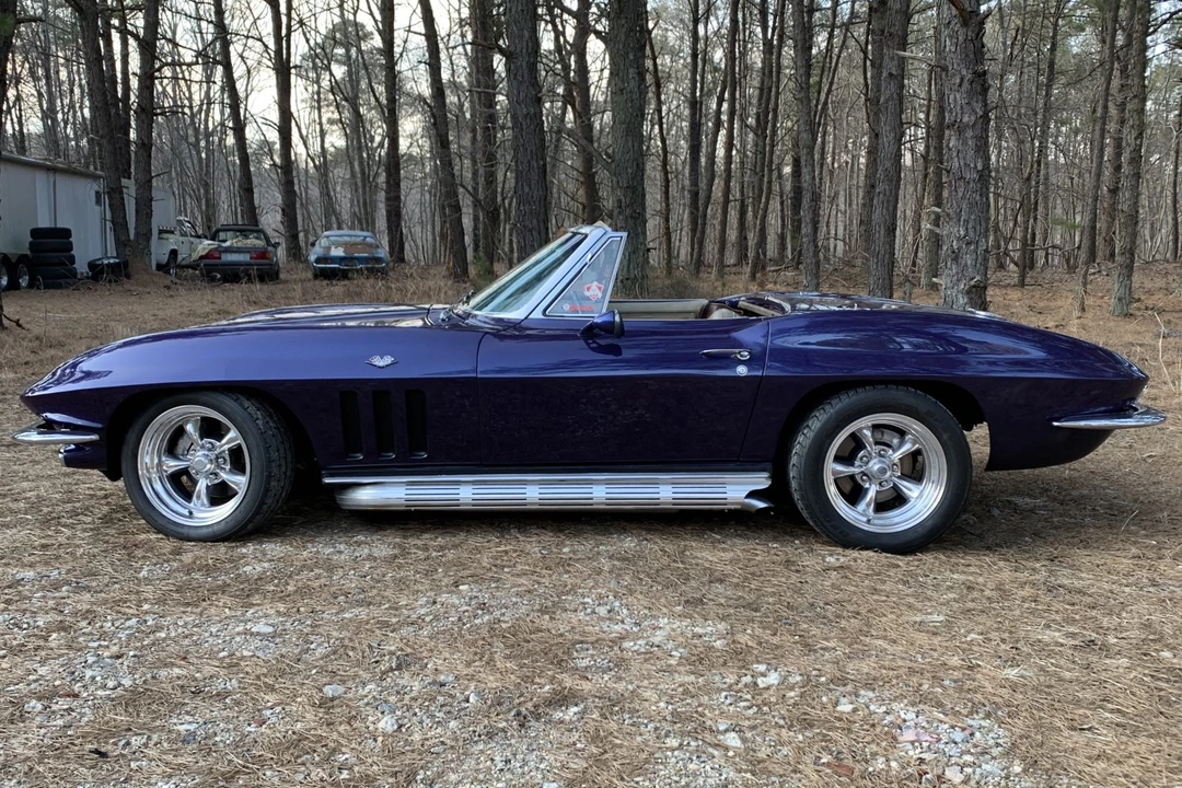1965 Chevrolet Corvette C2 - Image 11 of 31