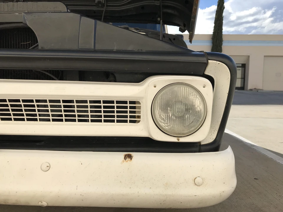 1965 Chevrolet Suburban 5th Gen - Image 14 of 31